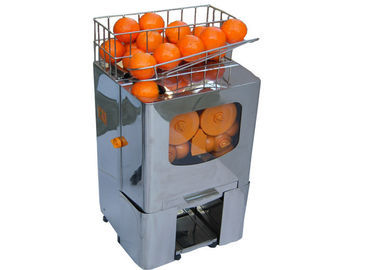 Свежая сжиманная оранжевая машина Juicer кормить и режа систему